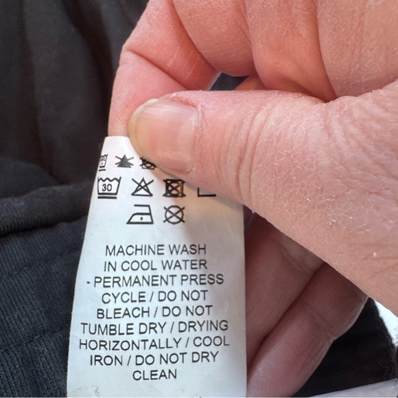 Vintage PUMA Full-Zip Track Jacket Black w/ Rainbow Stripes Gold Zipper Size XL - Picture 13 of 16